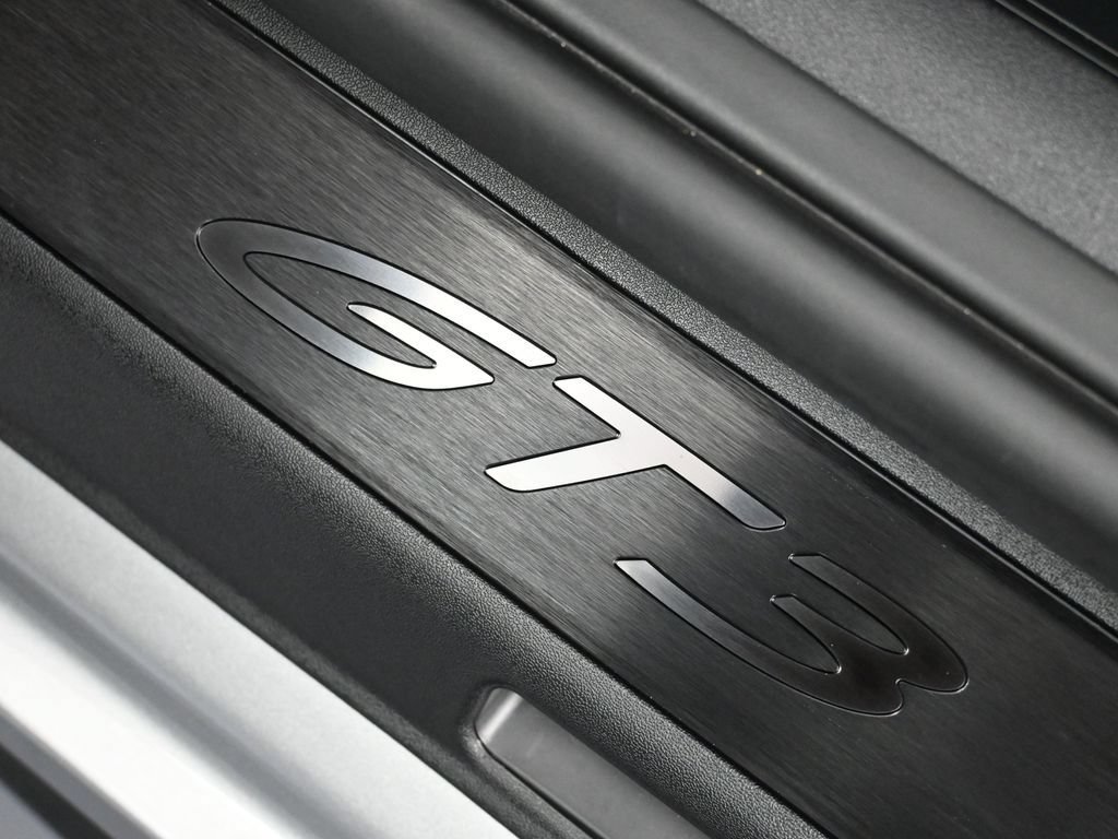 Certified 2022 Porsche 911 GT3 RWD image 22