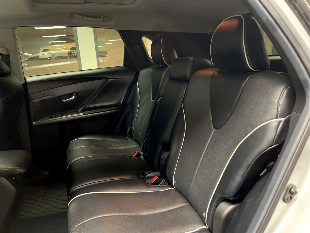 Used 2013 Toyota Venza Limited AWD/4WD image 20