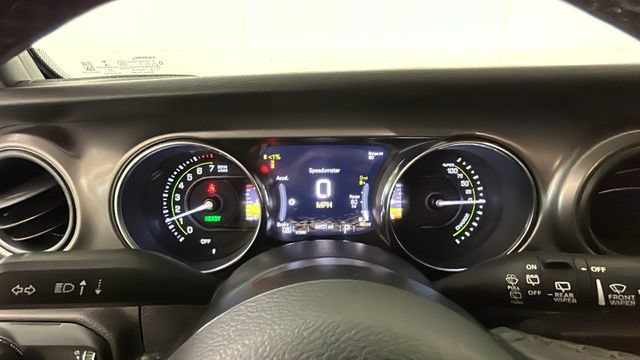 Used 2023 Jeep Wrangler Unlimited w/ Cold Weather Group AWD/4WD image 16
