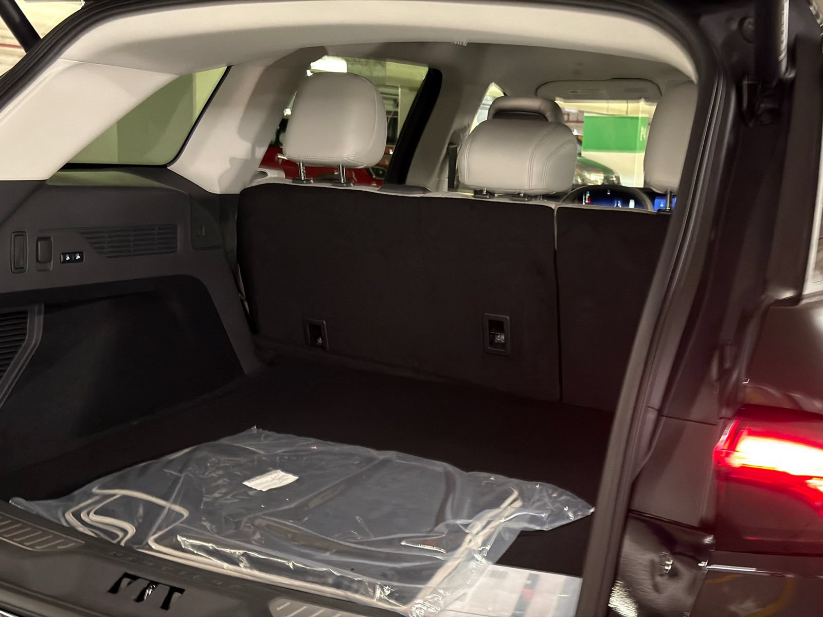 New 2026 Lincoln Nautilus Premier AWD/4WD image 8