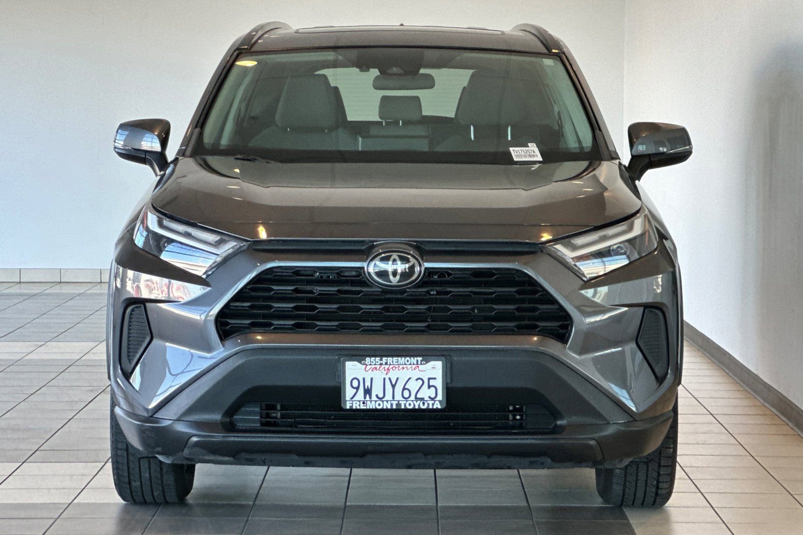 Certified 2022 Toyota RAV4 XLE w/ Convenience Package image 9