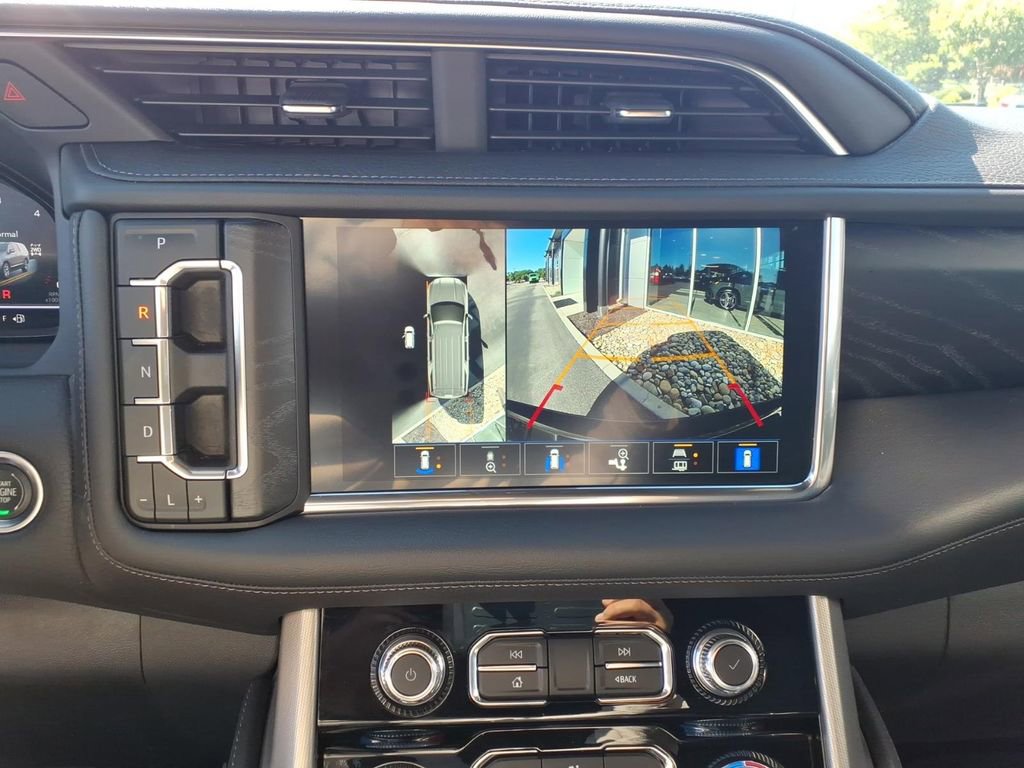 Used 2022 GMC Yukon XL Denali AWD/4WD image 23