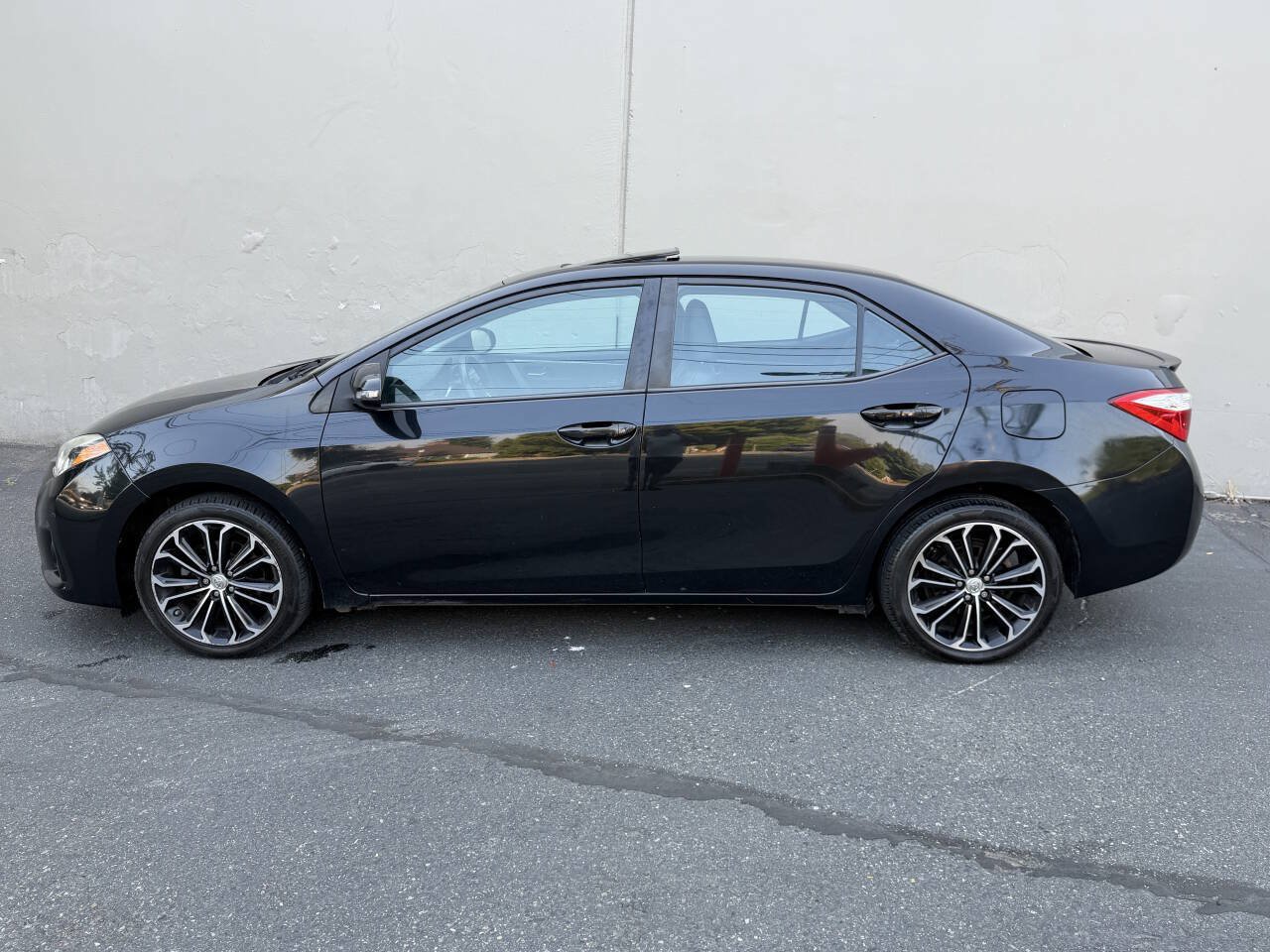 Used 2015 Toyota Corolla S FWD image 5