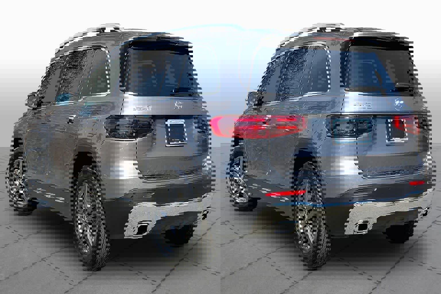 New 2026 Mercedes-Benz GLB 250 4MATIC image 16