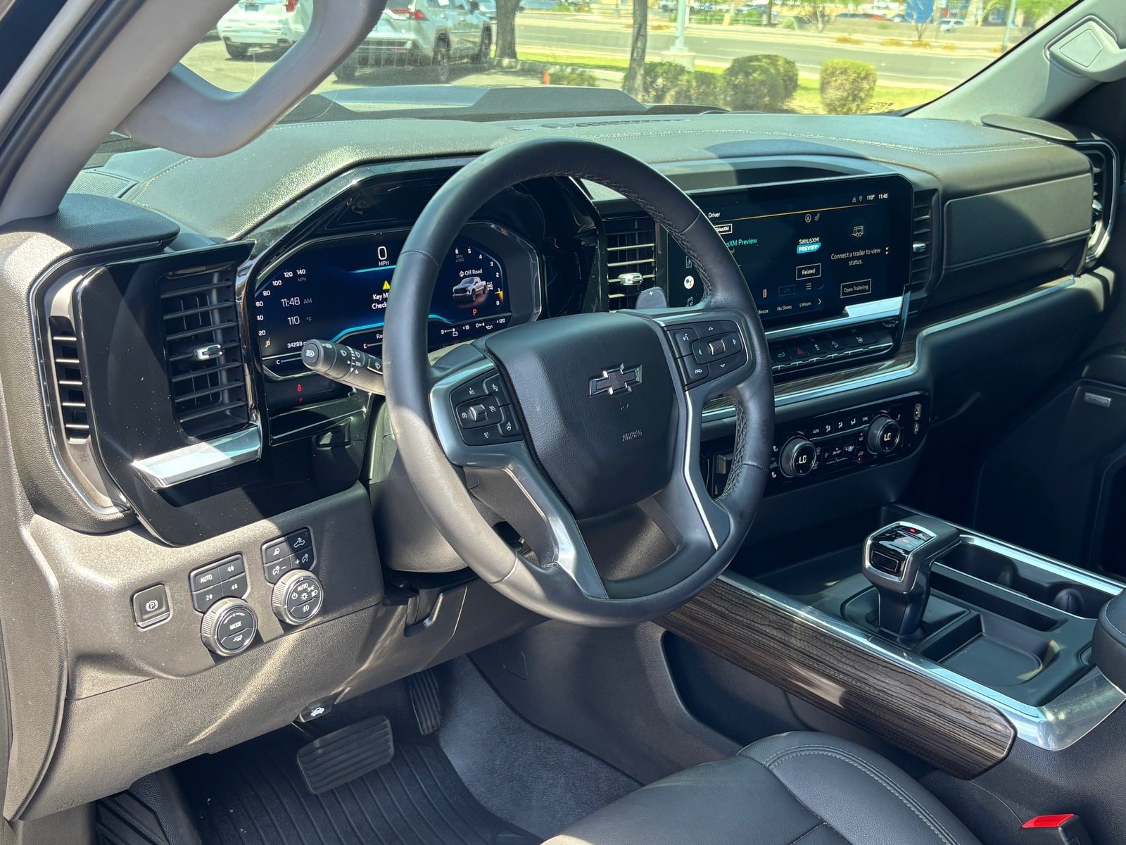 Used 2022 Chevrolet Silverado 1500 LT Trail Boss w/ LT Trail Boss Premium Package AWD/4WD image 20