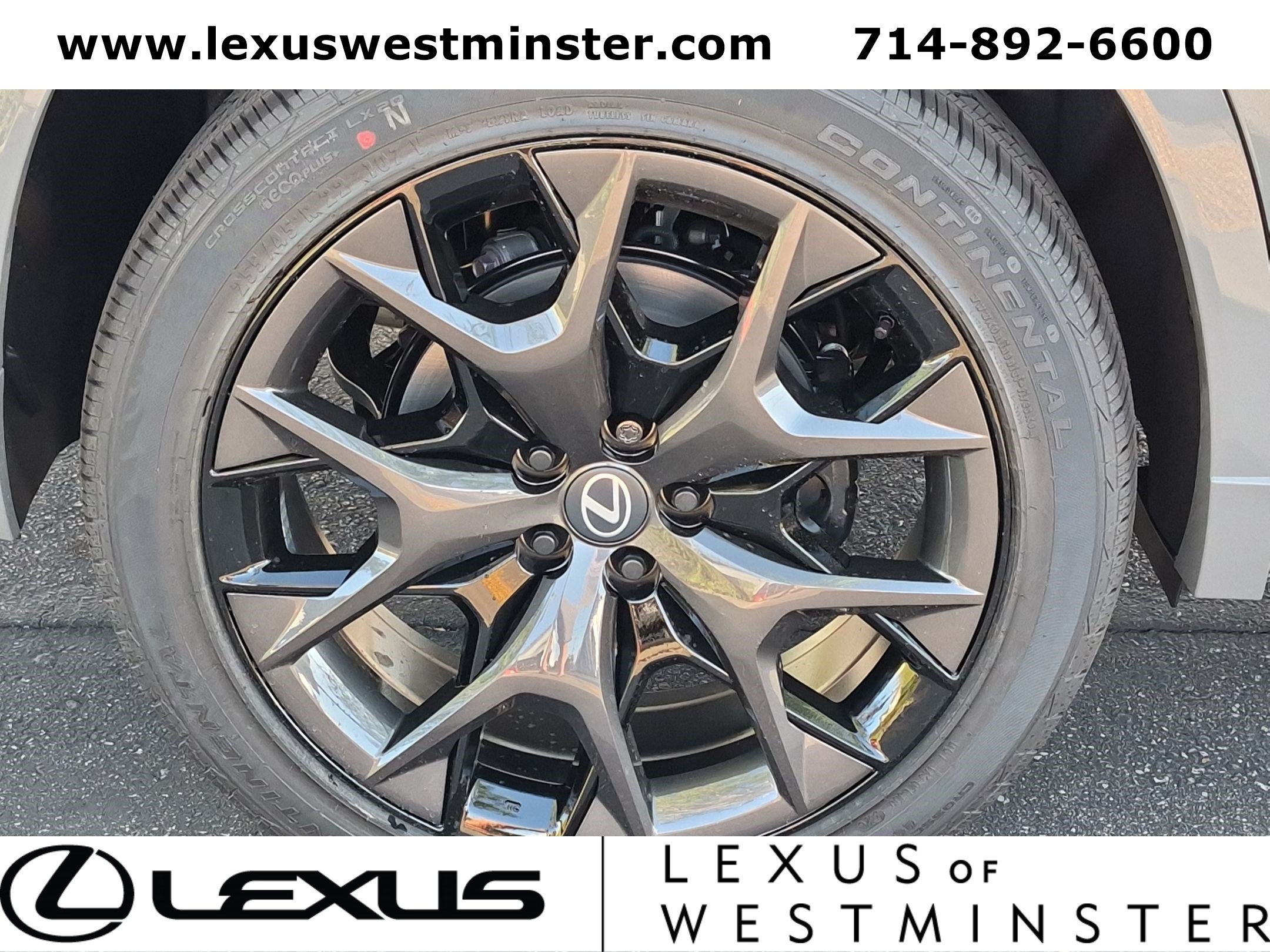 New 2026 Lexus TX 500h AWD image 9