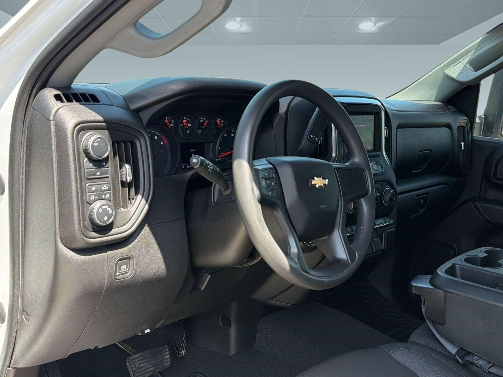 Certified 2024 Chevrolet Silverado 2500 Custom w/ Custom Value Package AWD/4WD image 4