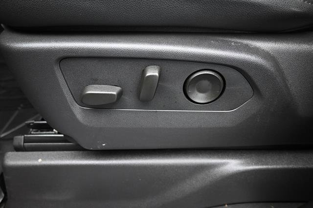 Used 2024 Chevrolet Silverado 1500 ZR2 w/ Technology Package AWD/4WD image 9