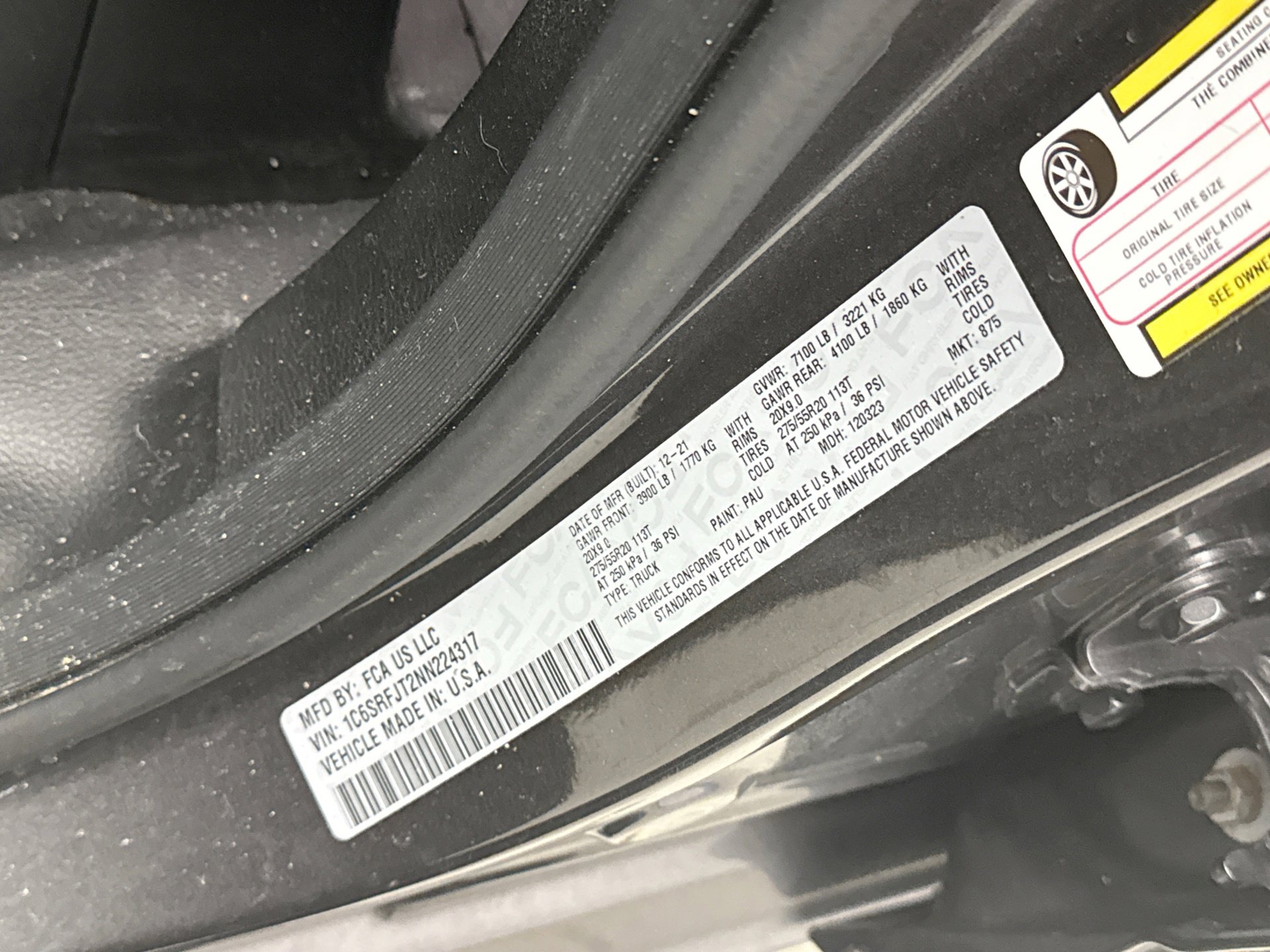 Used 2022 RAM 1500 Laramie AWD/4WD image 11