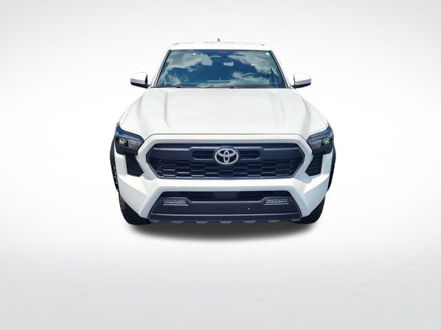 Used 2025 Toyota Tacoma TRD Off-Road AWD/4WD image 7