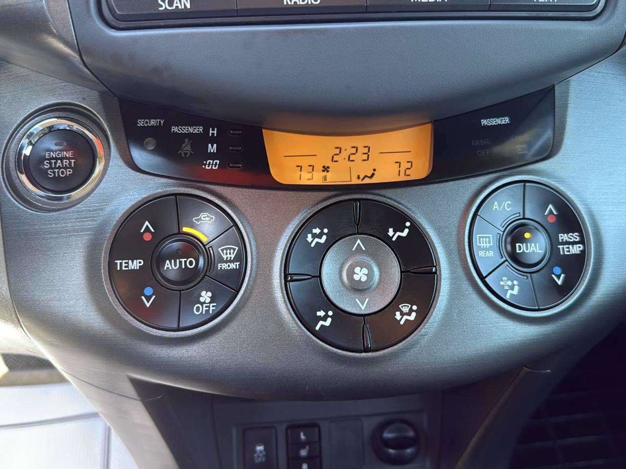 Used 2012 Toyota RAV4 Limited w/ Premium Plus Value Pkg AWD/4WD image 19