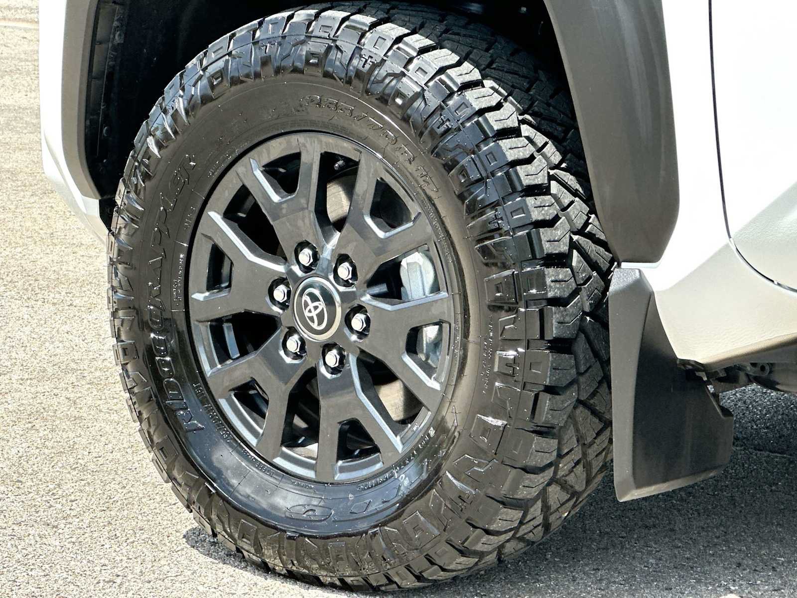 Used 2026 Toyota 4Runner SR5 AWD/4WD image 11