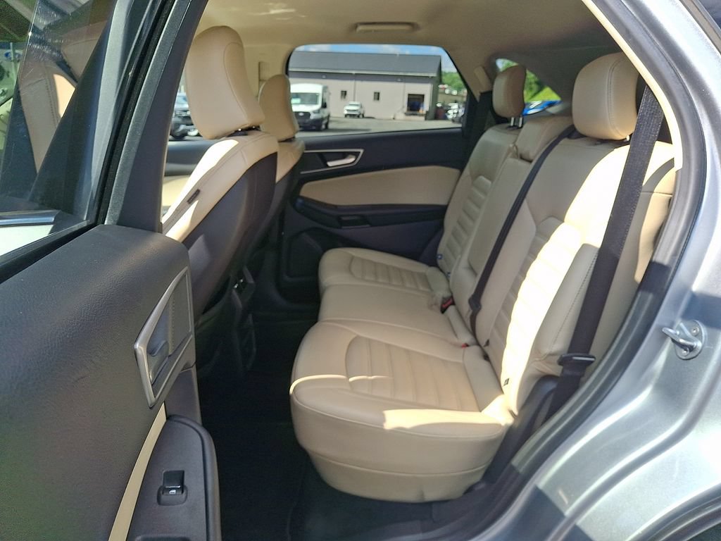Used 2024 Ford Edge SEL AWD/4WD image 10