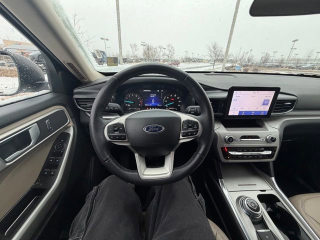 Used 2024 Ford Explorer XLT w/ Equipment Group 202A image 13