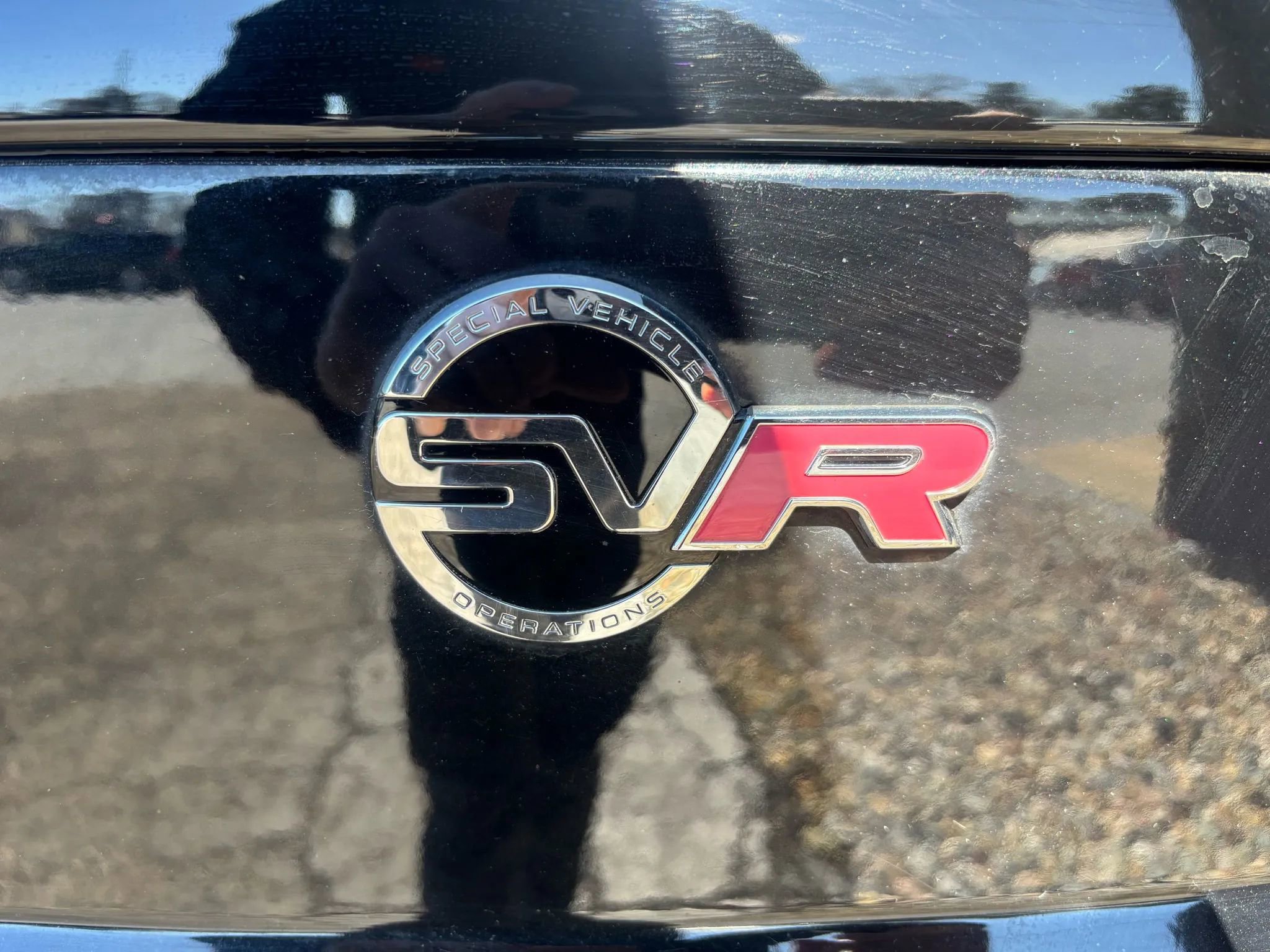 Used 2018 Land Rover Range Rover Sport SVR image 12