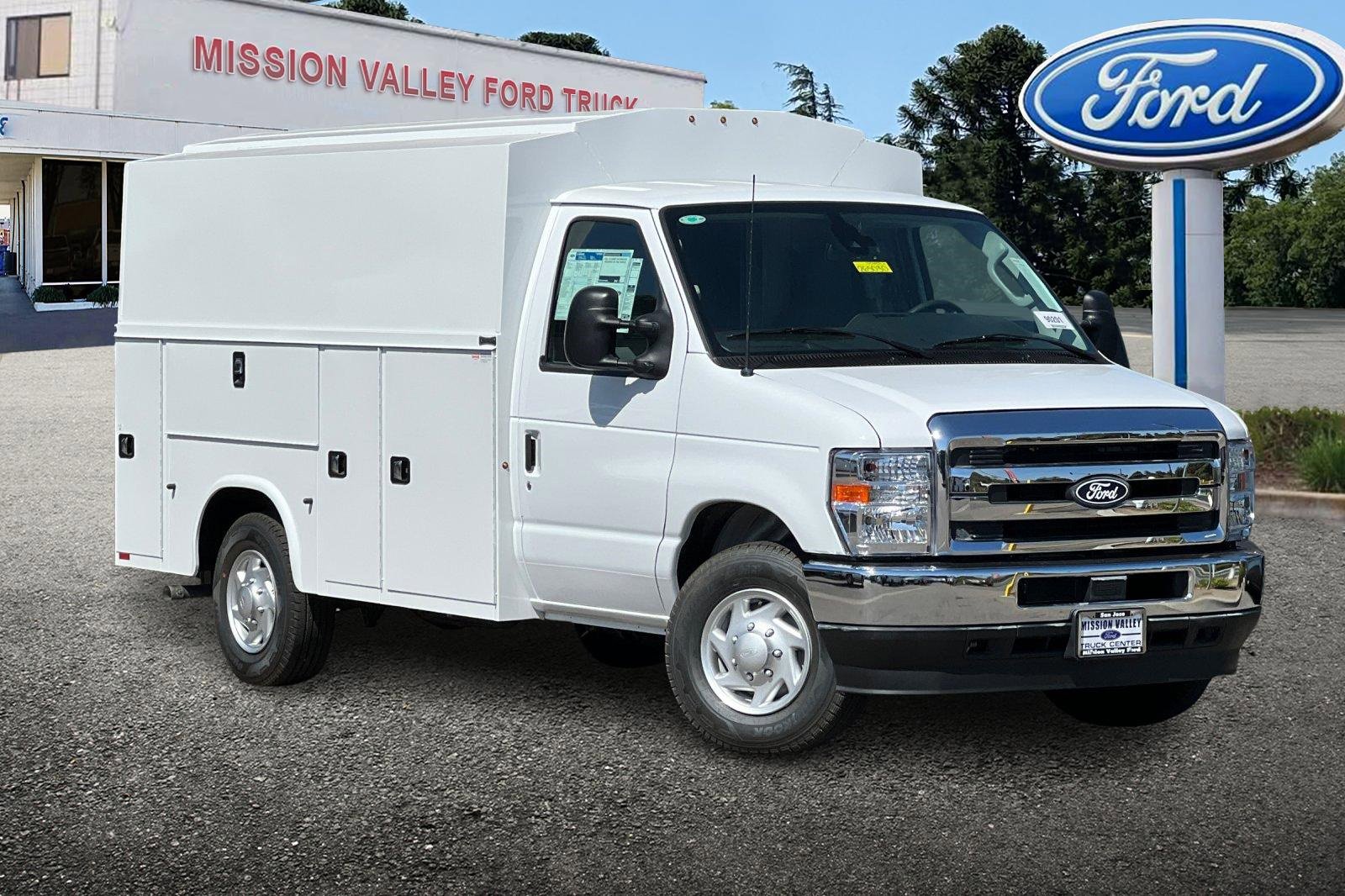New 2026 Ford E-350 and Econoline 350 Super Duty w/ Power Equipment Group image 2
