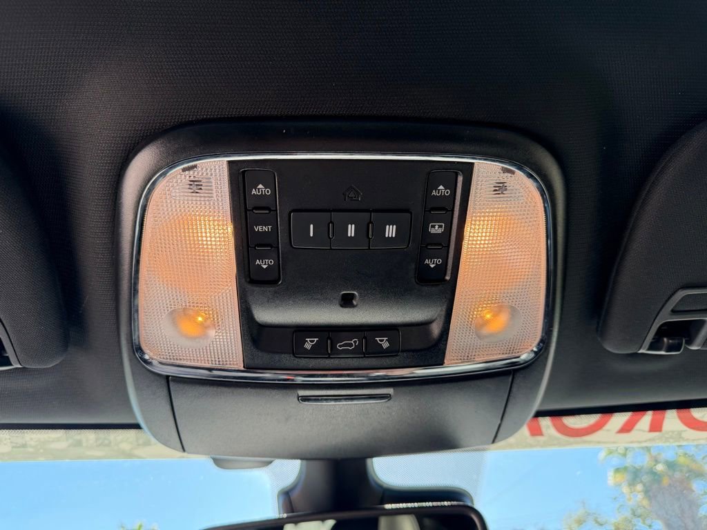 Used 2020 Jeep Grand Cherokee High Altitude image 27