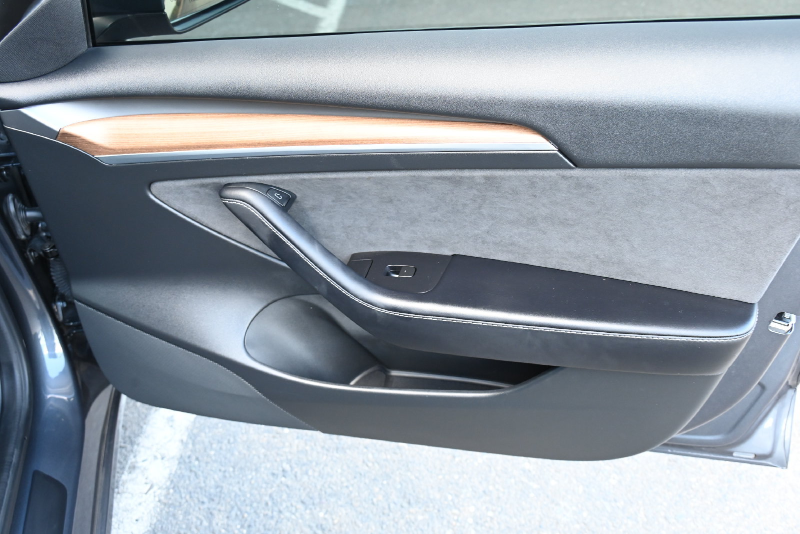 Used 2022 Tesla Model 3 Standard Range RWD image 19
