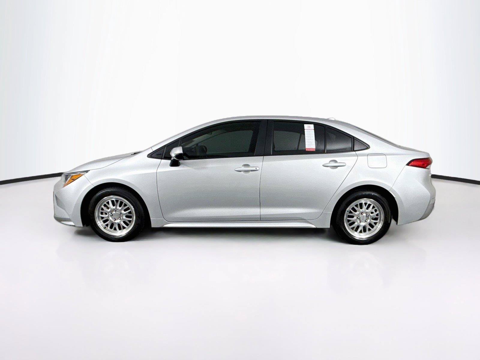 Certified 2025 Toyota Corolla LE FWD image 13