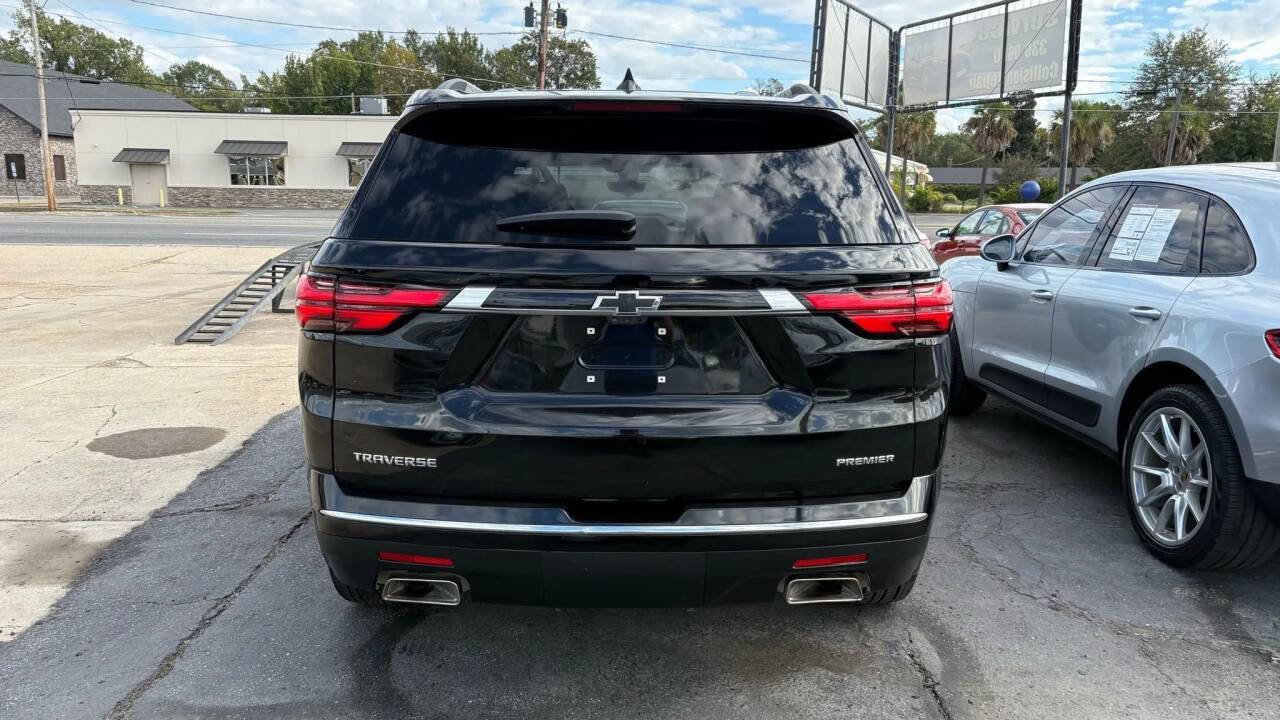 Used 2023 Chevrolet Traverse Premier image 7