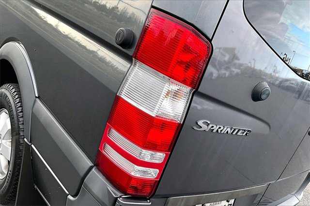 Used 2011 Mercedes-Benz Sprinter 2500 image 33
