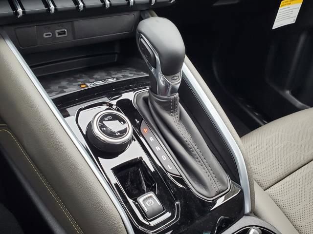 New 2026 Chevrolet Colorado ZR2 w/ Technology Package image 26