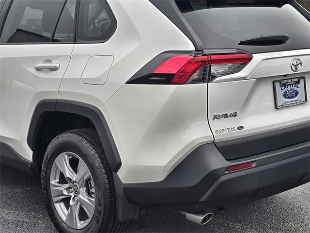 Used 2025 Toyota RAV4 XLE image 14