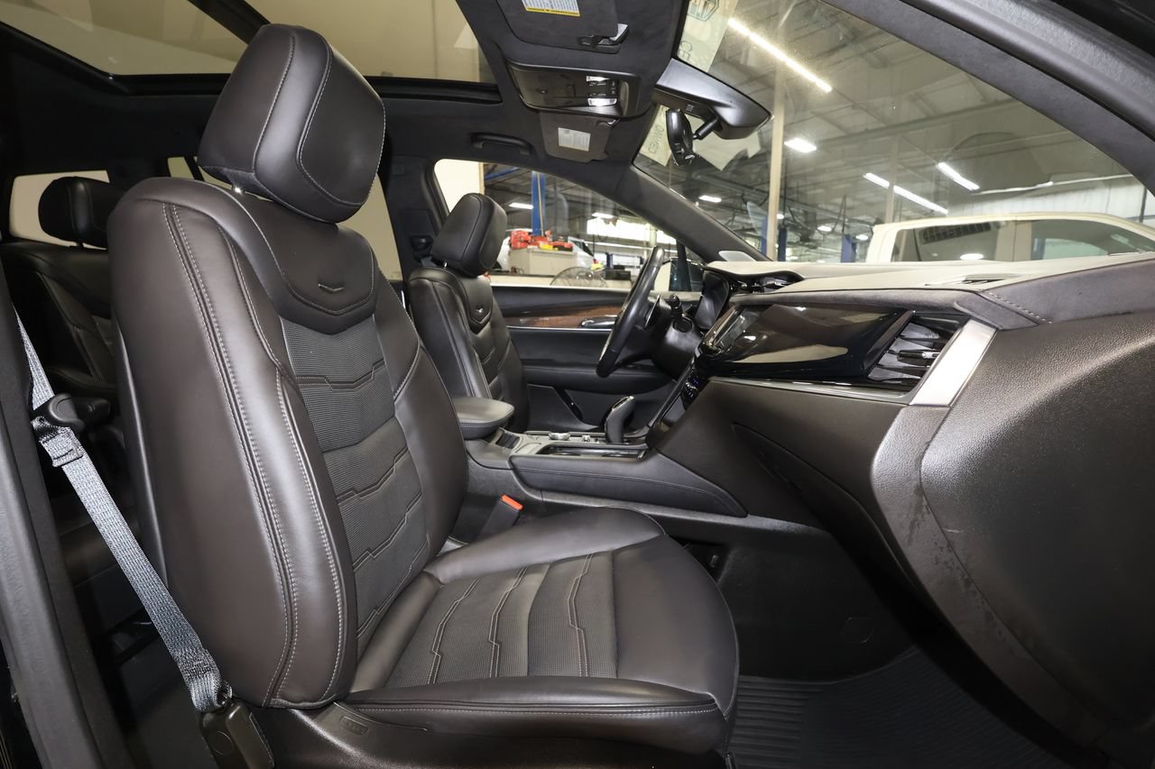 Used 2024 Cadillac XT6 Sport w/ Platinum Package AWD/4WD image 28