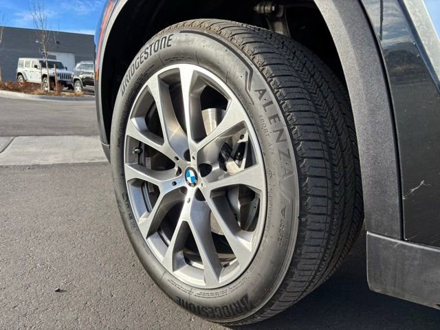 Used 2025 BMW X5 xDrive40i w/ Premium Package image 30