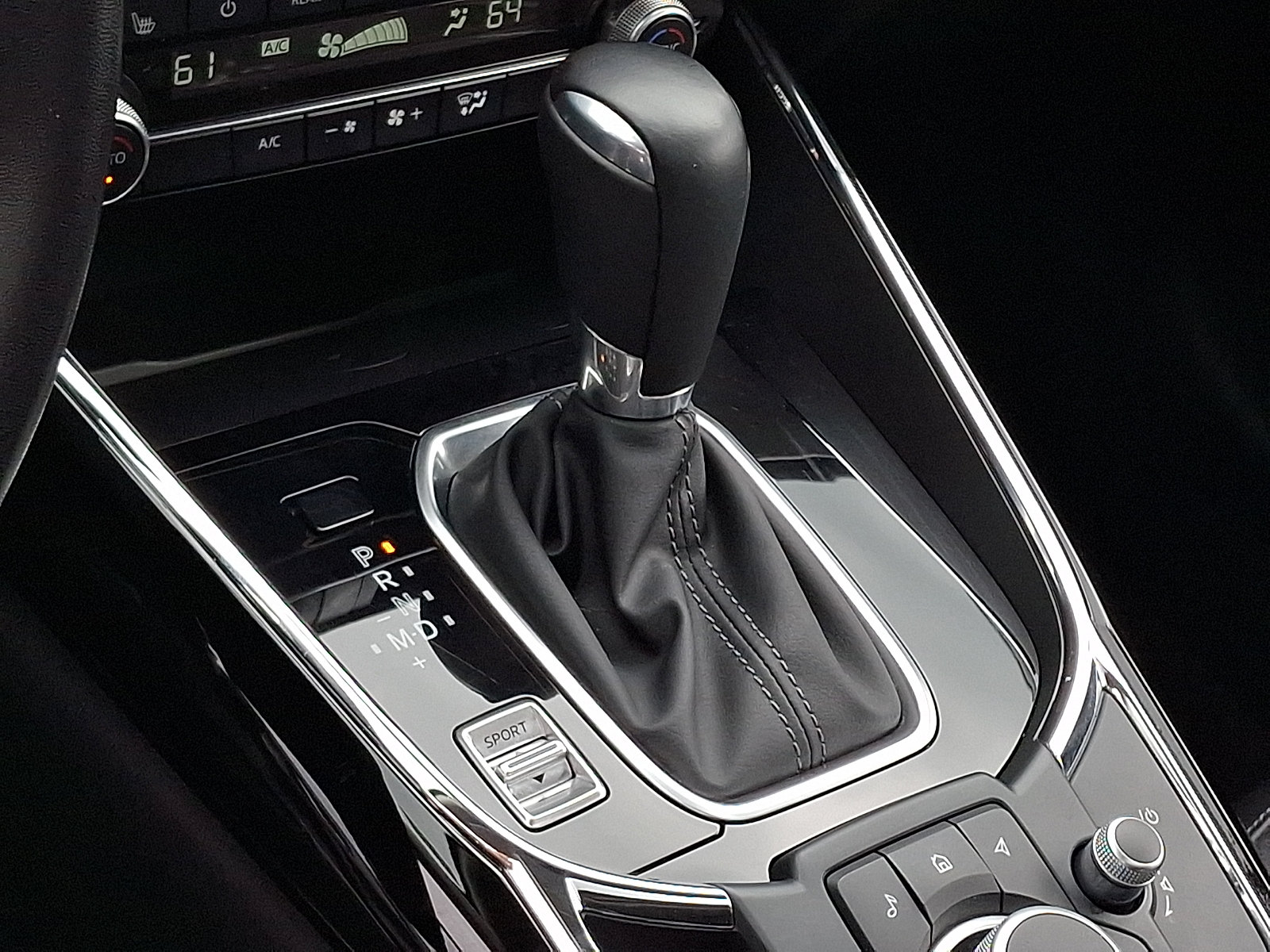 Certified 2023 MAZDA CX-9 Touring AWD/4WD image 16