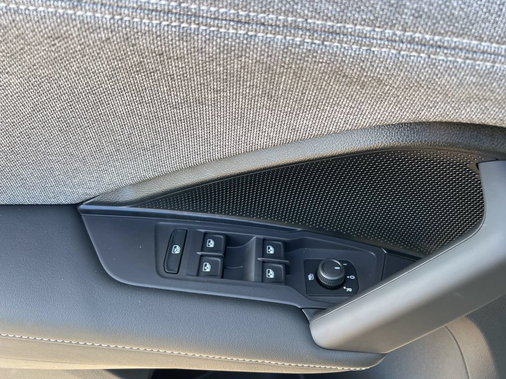New 2026 Volkswagen Tiguan S AWD/4WD image 15