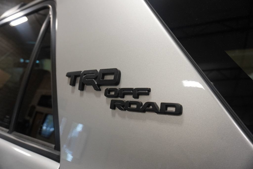 Used 2018 Toyota 4Runner TRD Off-Road Premium AWD/4WD image 8
