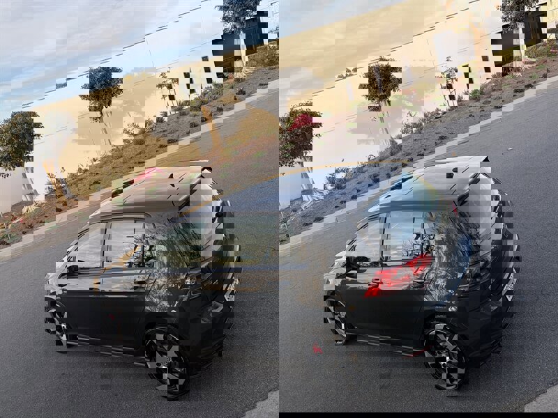 Used 2017 Volkswagen GTI SE image 12