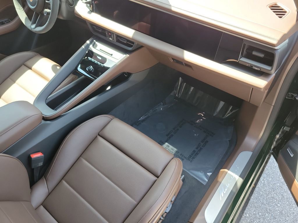 New 2026 Porsche Macan 4 Electric image 19