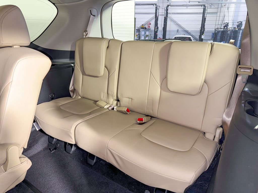Certified 2024 Nissan Armada SL w/ Cargo Package image 41