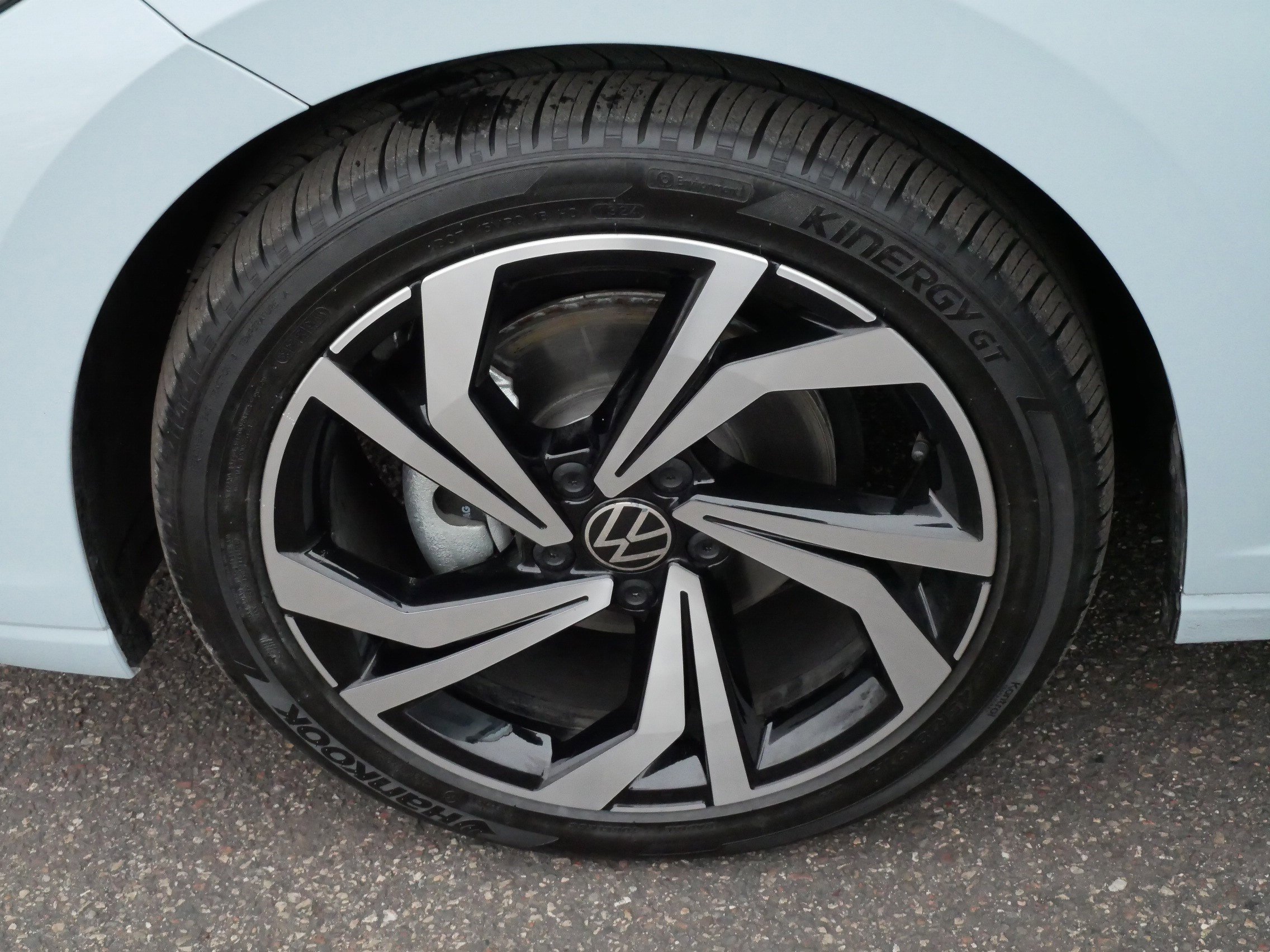 Certified 2025 Volkswagen Jetta SEL image 15