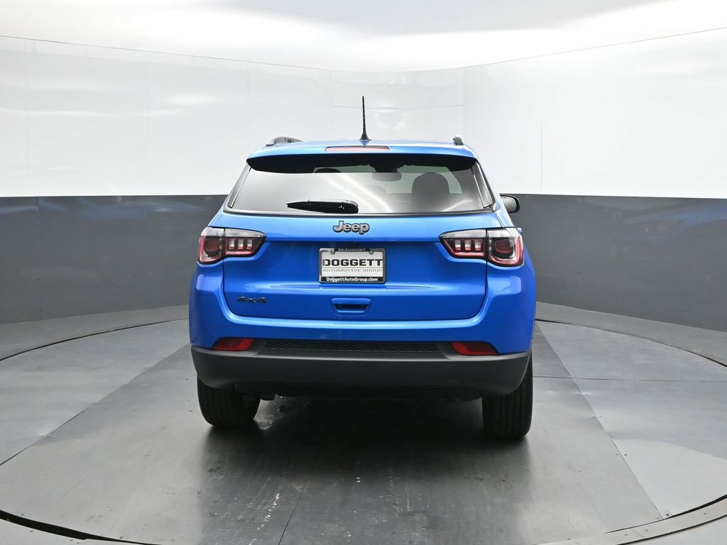 New 2026 Jeep Compass Latitude image 8