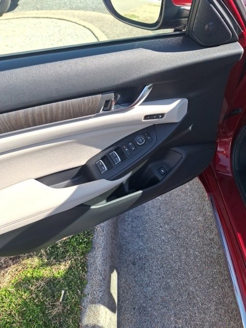 Used 2021 Honda Accord EX-L image 8