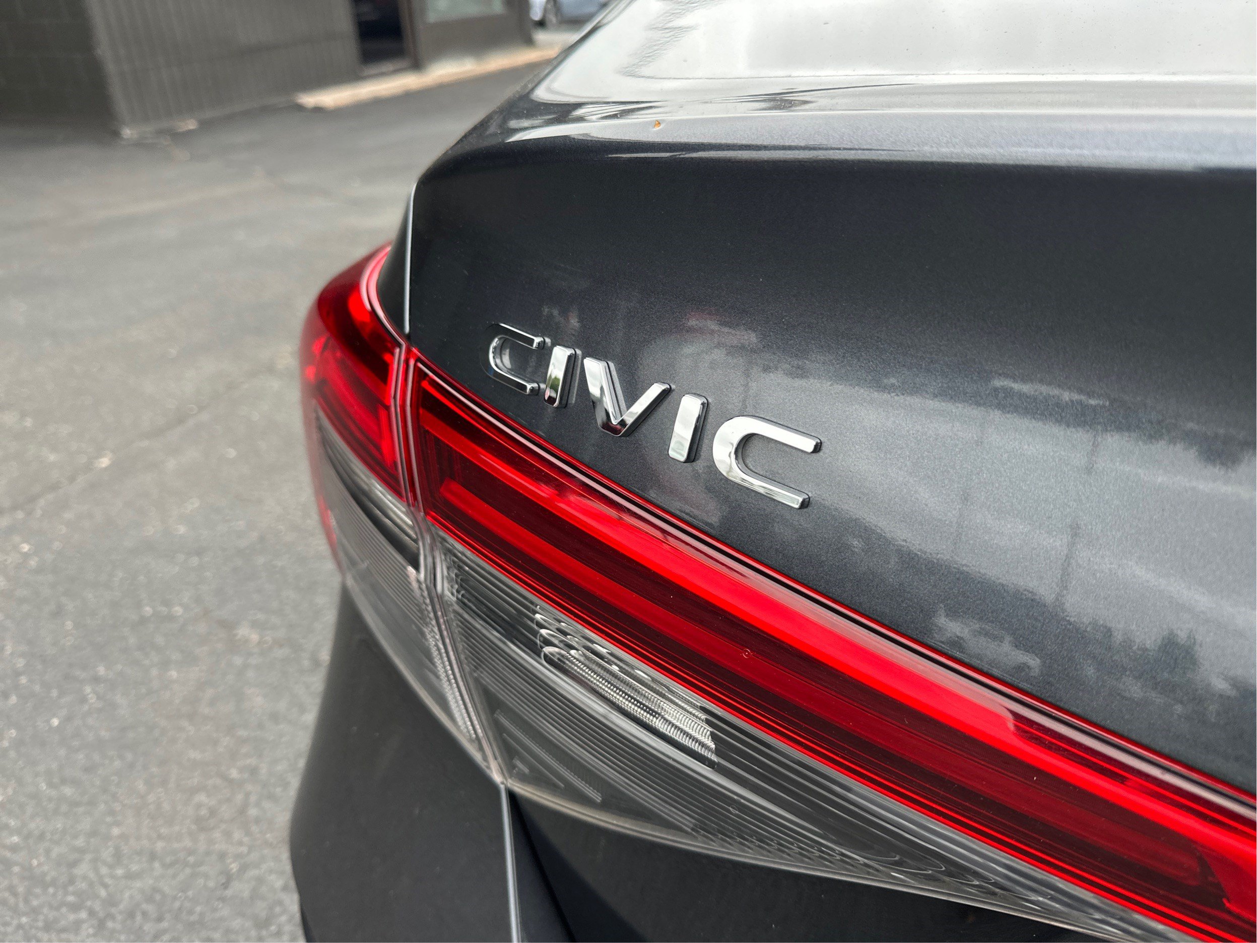Used 2022 Honda Civic Touring image 27