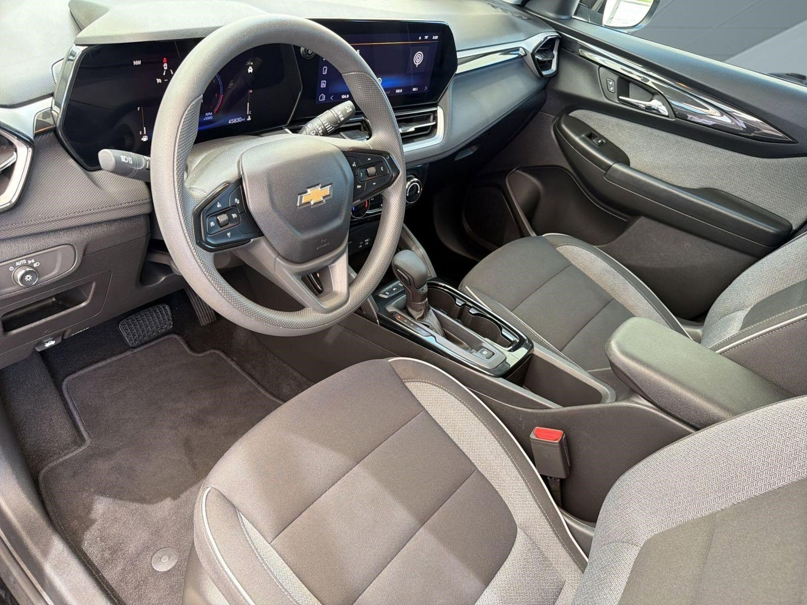 Certified 2026 Chevrolet TrailBlazer LT w/ Driver Confidence Package FWD image 4