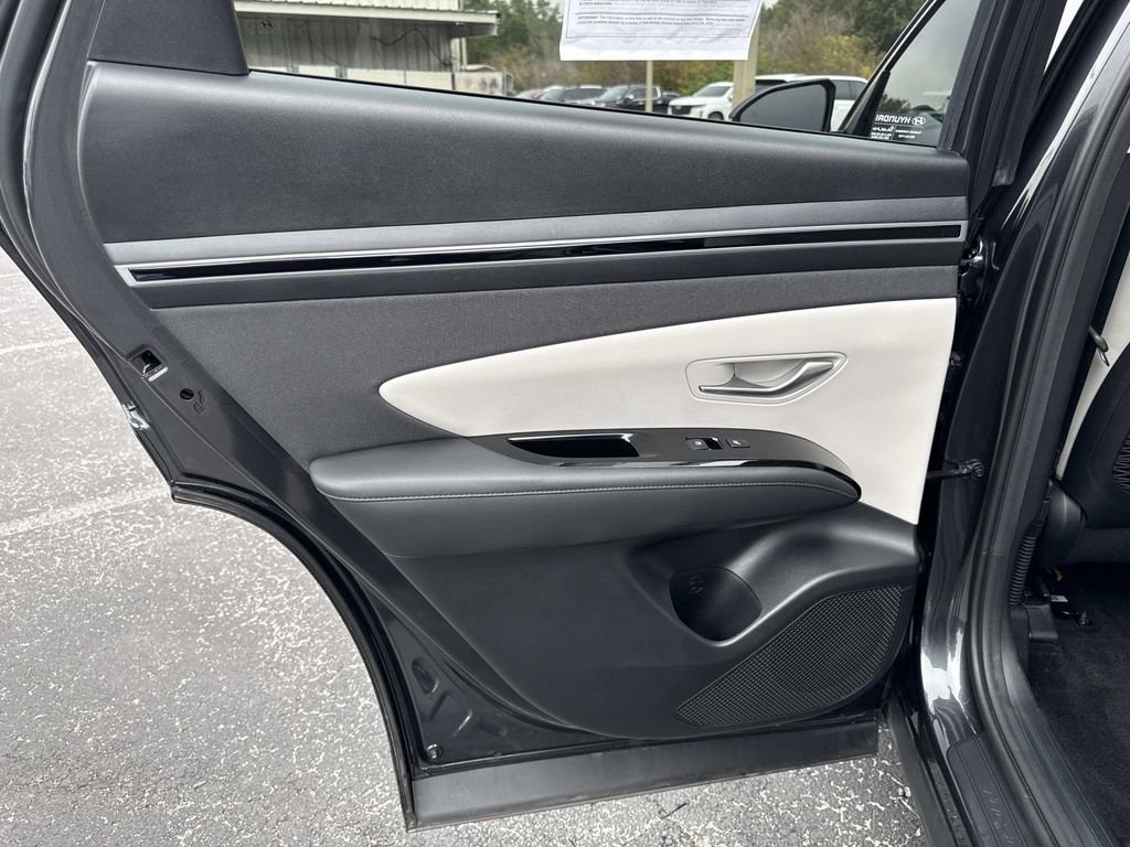 Used 2023 Hyundai Tucson Limited image 13