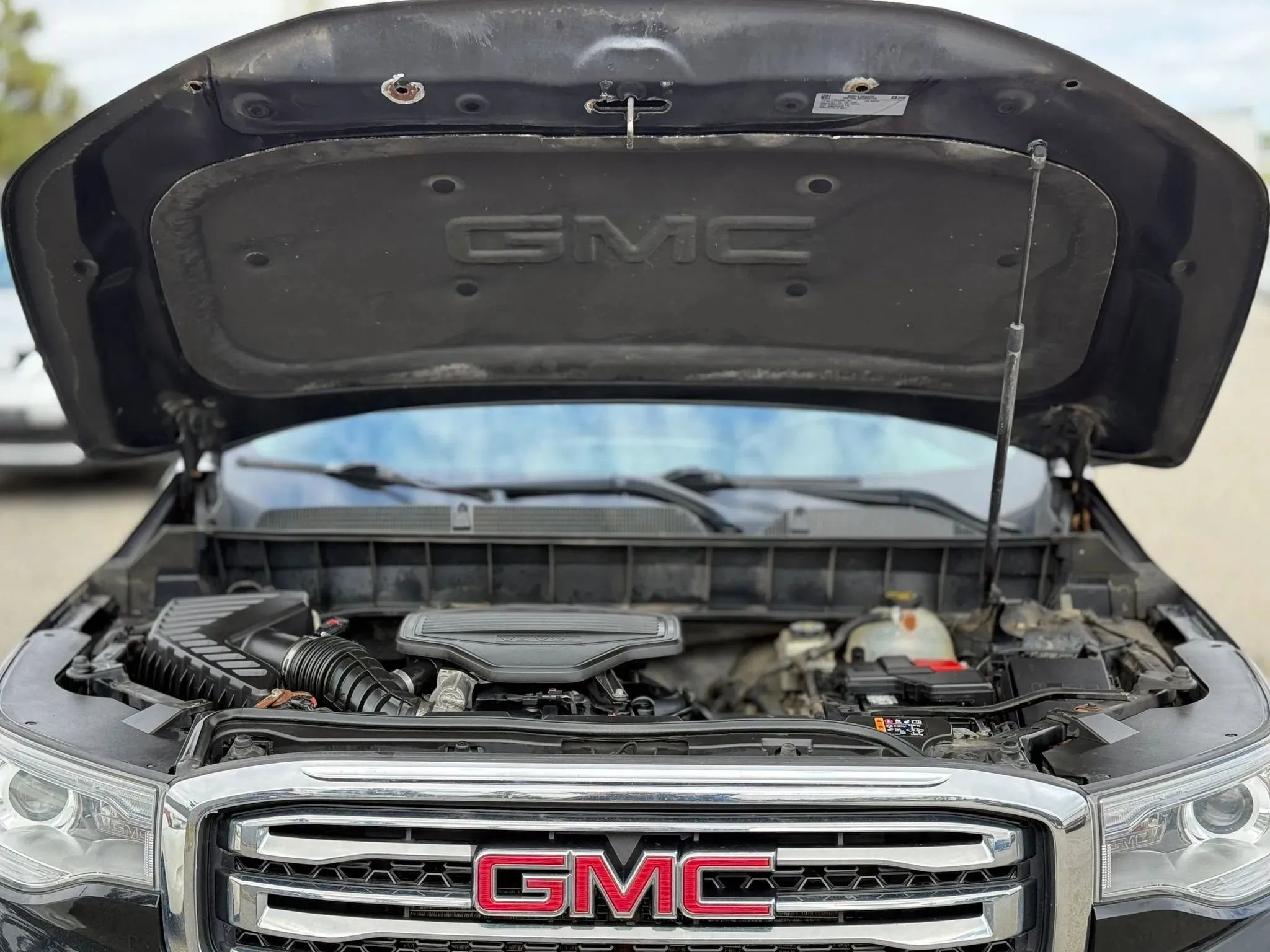 Used 2017 GMC Acadia SLT w/ LPO, Floor Liner Package image 31