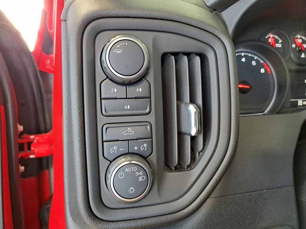 Used 2022 Chevrolet Silverado 2500 Custom w/ Gooseneck/5TH Wheel Package image 11