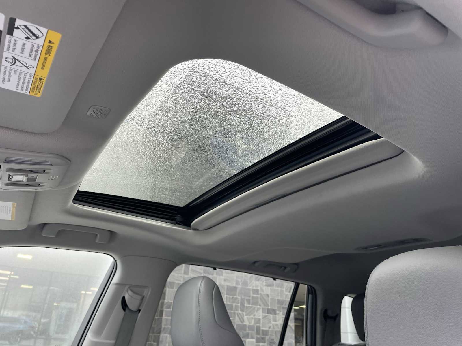 Used 2020 Toyota Highlander Limited image 11