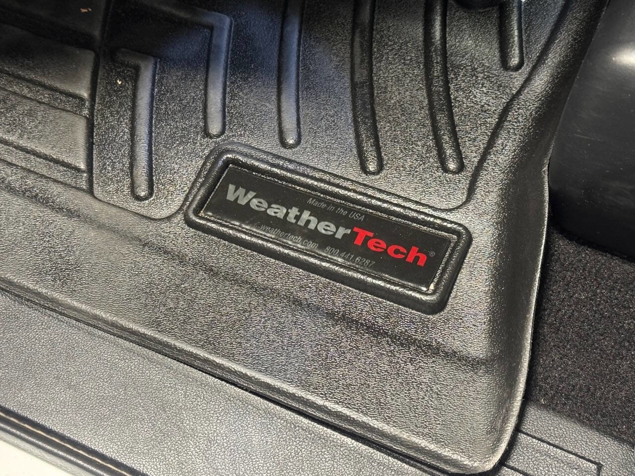 Used 2015 Chrysler Town & Country Touring-L w/ Driver Convenience Group image 13