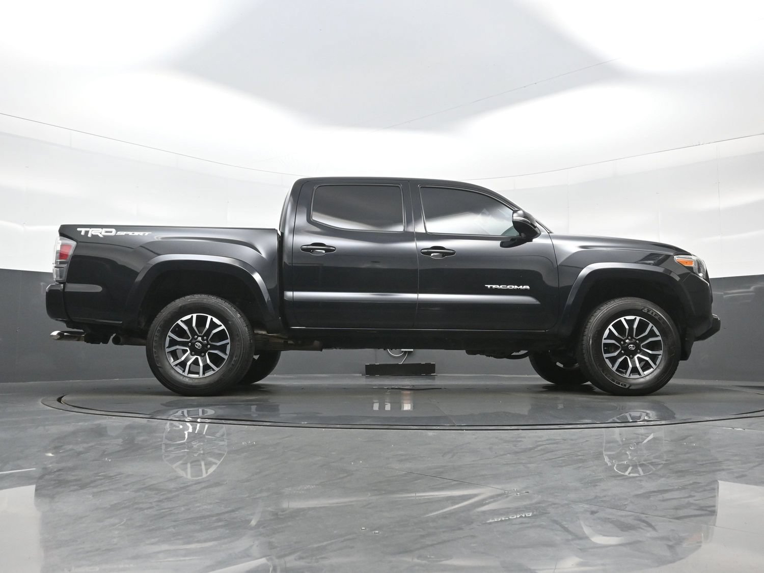 Used 2020 Toyota Tacoma TRD Sport RWD image 33