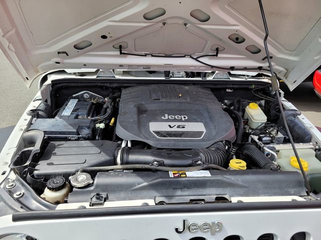 Used 2014 Jeep Wrangler Sport w/ Quick Order Package 24S AWD/4WD image 27