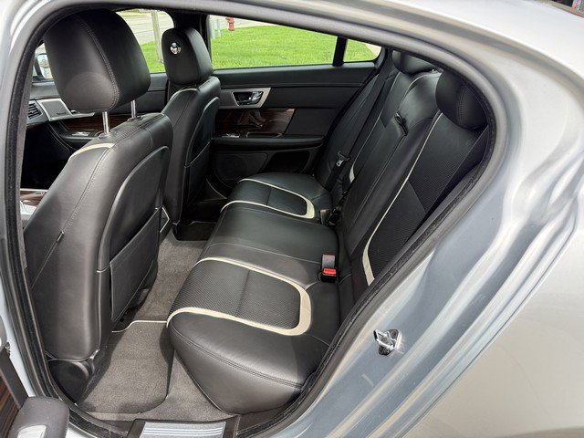 Used 2014 Jaguar XF 3.0 AWD/4WD image 10