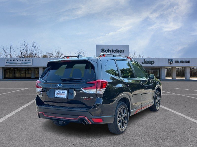 Used 2022 Subaru Forester Sport AWD/4WD image 3