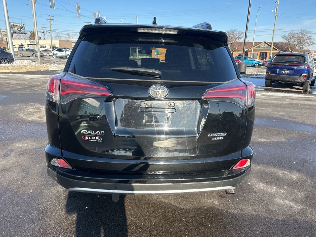 Used 2018 Toyota RAV4 Limited w/ Advanced Technology Package image 5